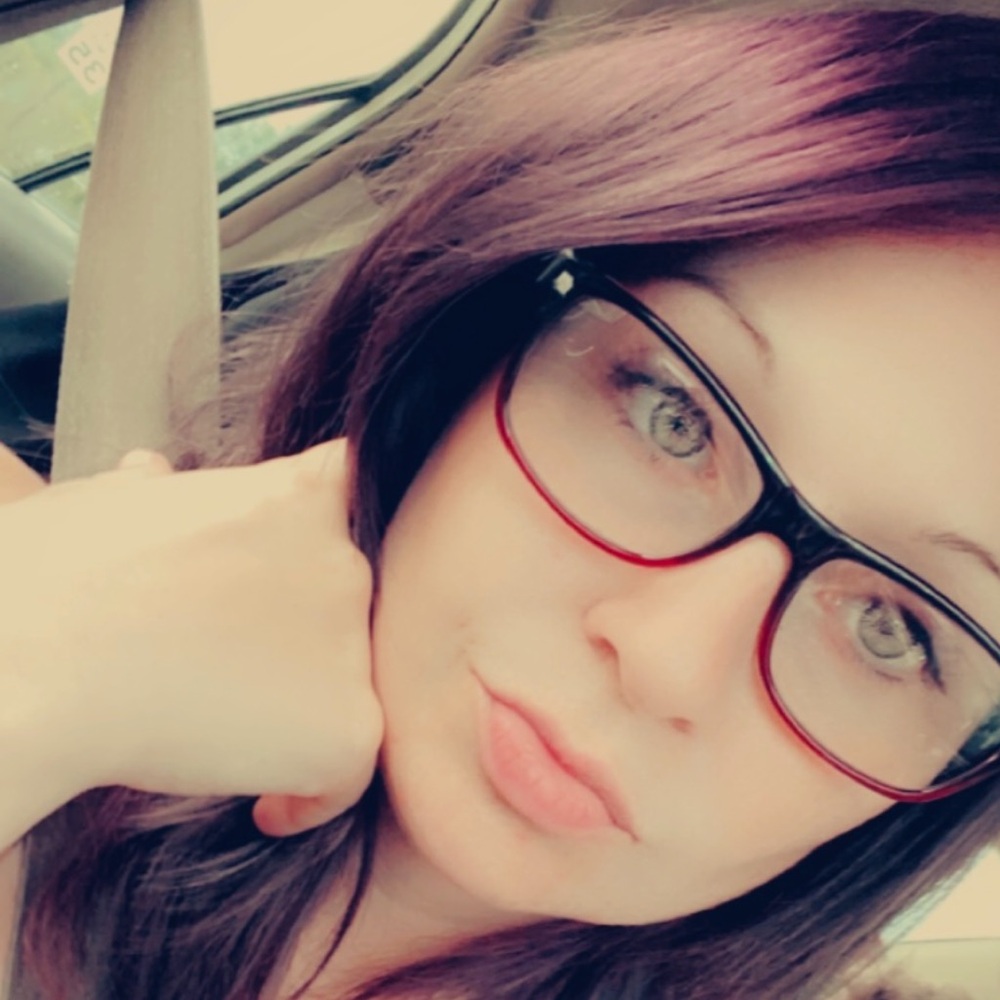 Meet your Posher, Rebekah